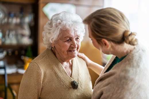 talking-to-an-older-adult-with-dementia